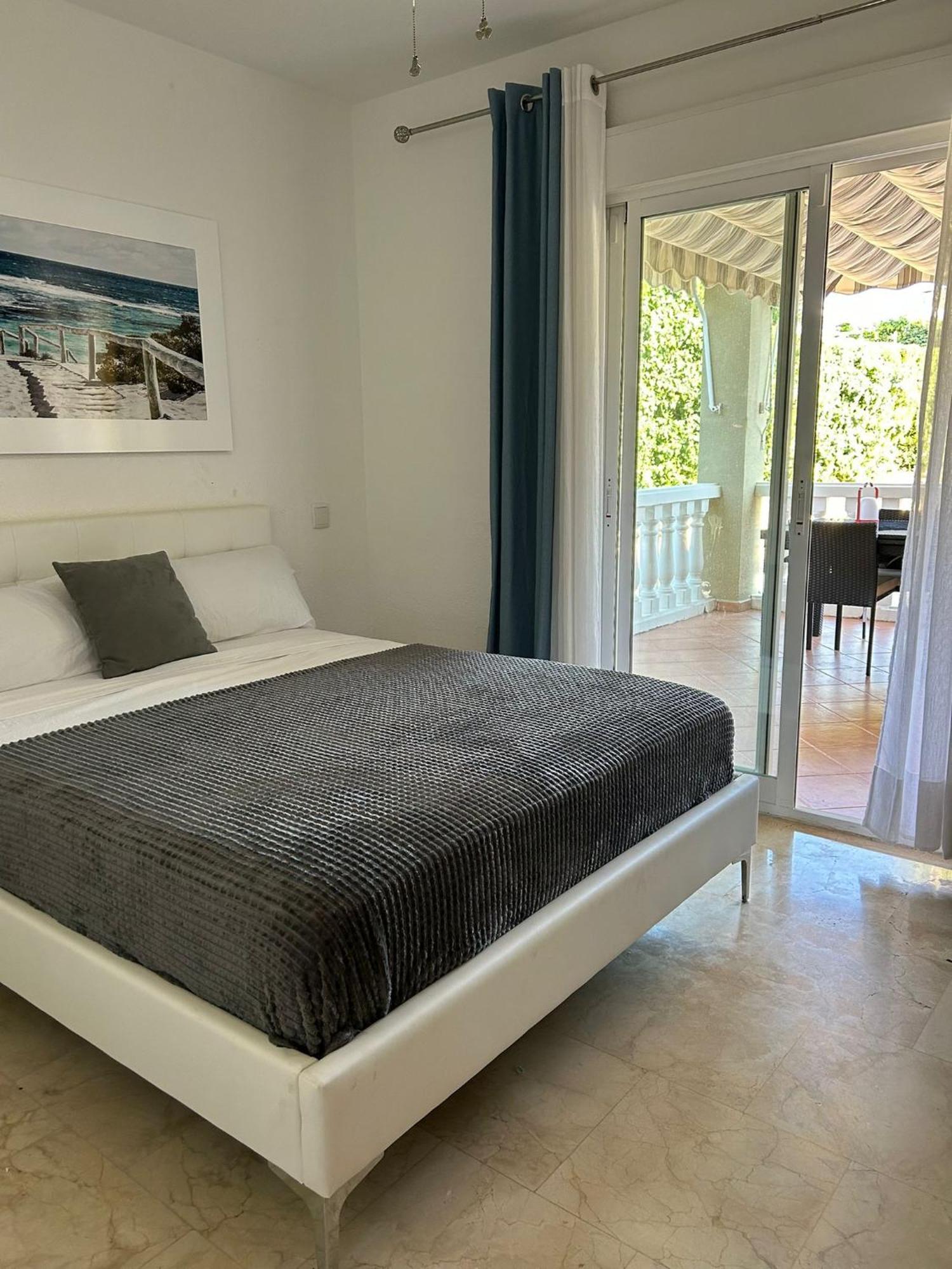 Вілла Casa Linda La Nucia Park Екстер'єр фото